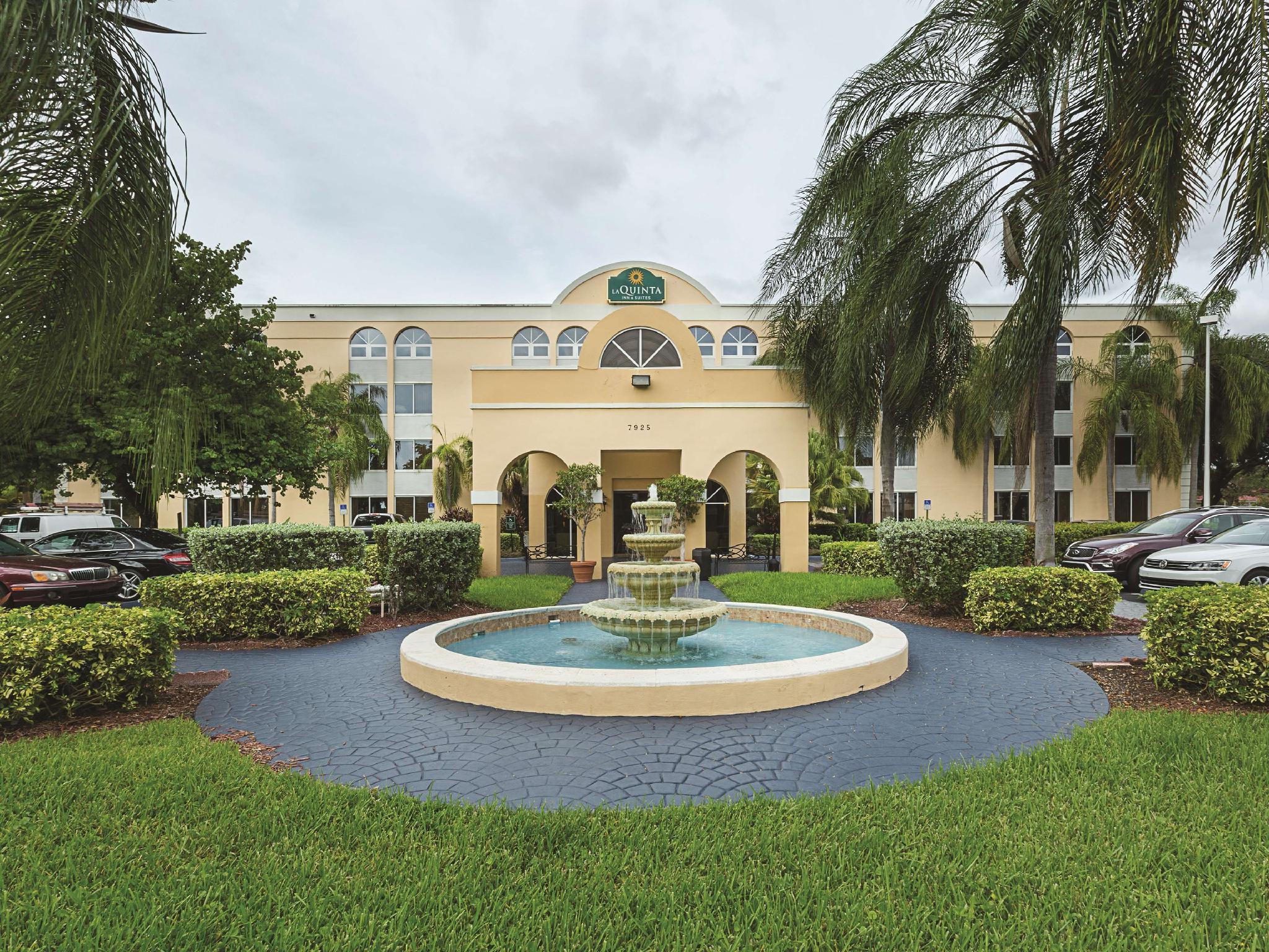 La Quinta By Wyndham Miami Lakes Exteriör bild